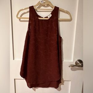 Aritzia Wilfred burgundy tank top